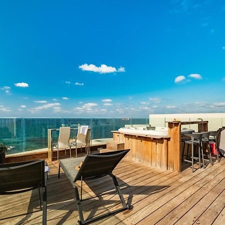 Penthouse 3Br + Roof Top + Parking - On The Beach Haifa Exterior photo